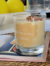 Load image into Gallery viewer, Scent Of The Week, Honey Clementine
